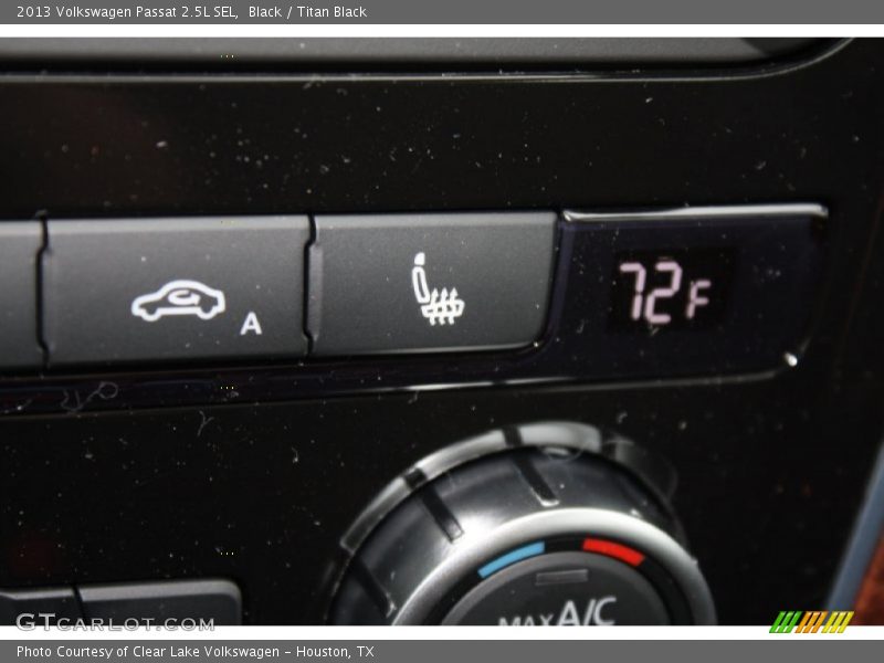 Black / Titan Black 2013 Volkswagen Passat 2.5L SEL