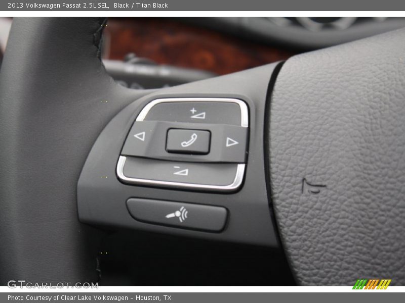 Black / Titan Black 2013 Volkswagen Passat 2.5L SEL