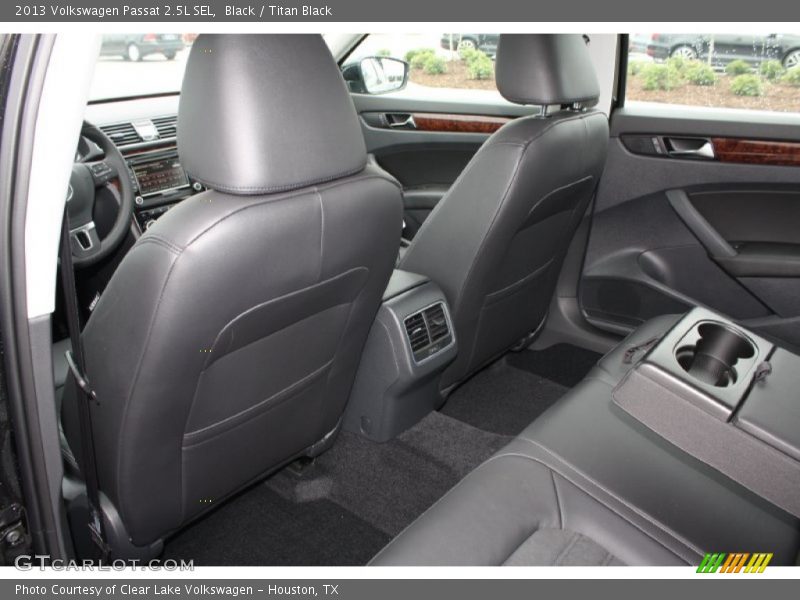 Black / Titan Black 2013 Volkswagen Passat 2.5L SEL