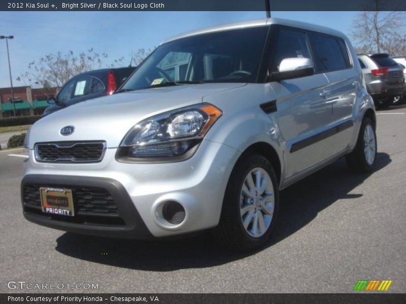 Bright Silver / Black Soul Logo Cloth 2012 Kia Soul +