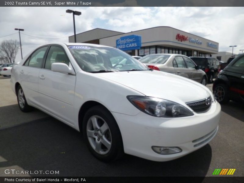 Super White / Taupe 2002 Toyota Camry SE V6