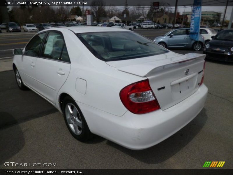 Super White / Taupe 2002 Toyota Camry SE V6