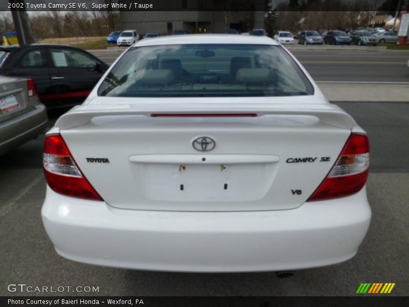 Super White / Taupe 2002 Toyota Camry SE V6