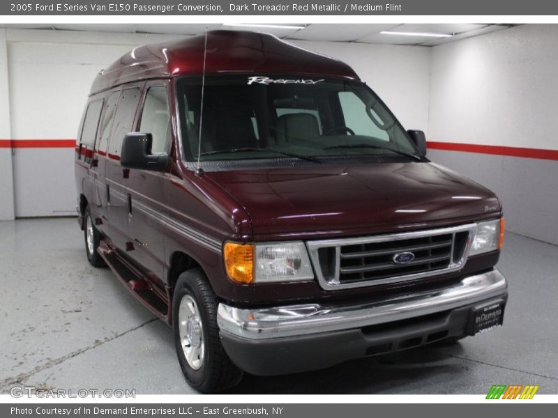Dark Toreador Red Metallic / Medium Flint 2005 Ford E Series Van E150 Passenger Conversion