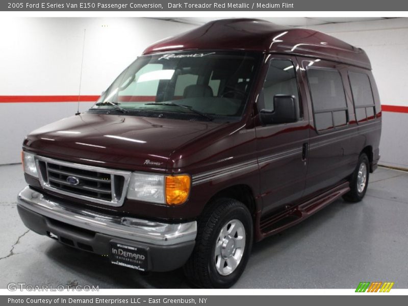Dark Toreador Red Metallic / Medium Flint 2005 Ford E Series Van E150 Passenger Conversion