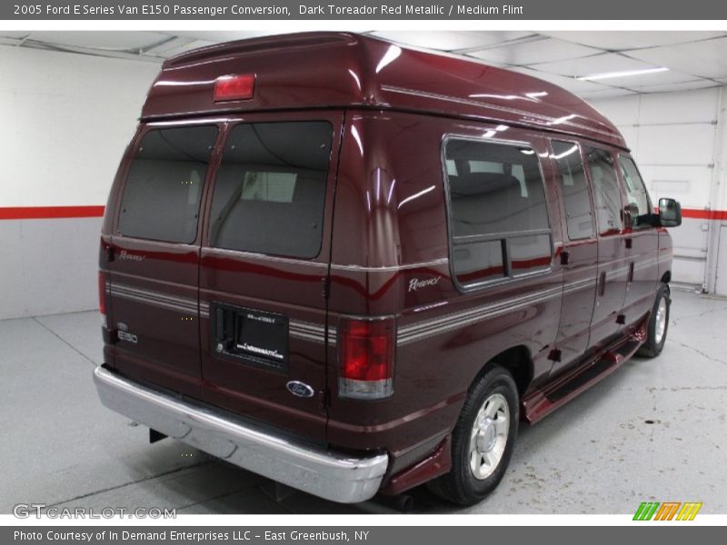 Dark Toreador Red Metallic / Medium Flint 2005 Ford E Series Van E150 Passenger Conversion