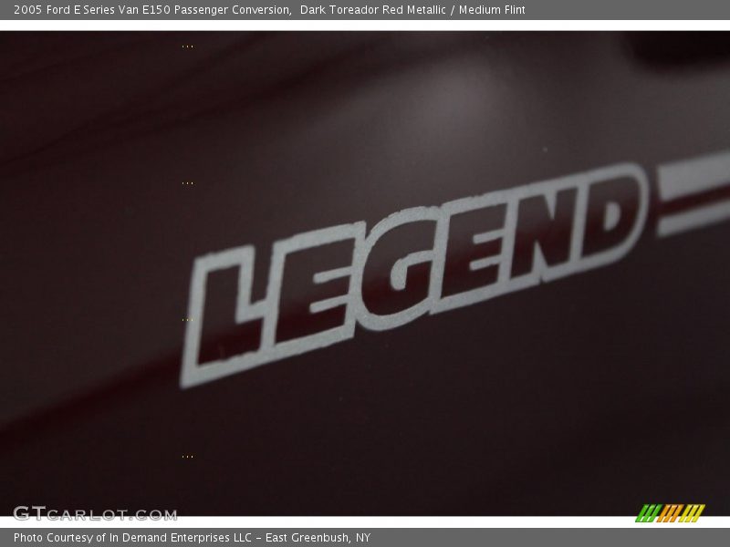 Dark Toreador Red Metallic / Medium Flint 2005 Ford E Series Van E150 Passenger Conversion