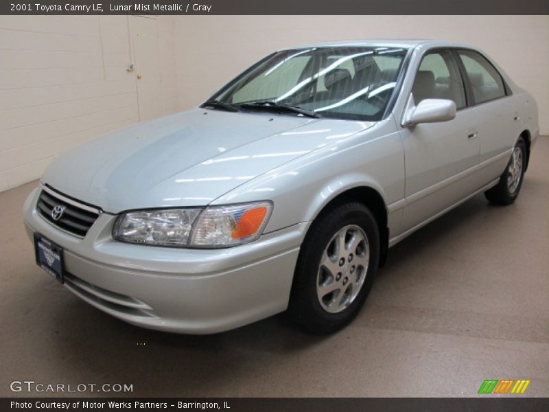 Lunar Mist Metallic / Gray 2001 Toyota Camry LE