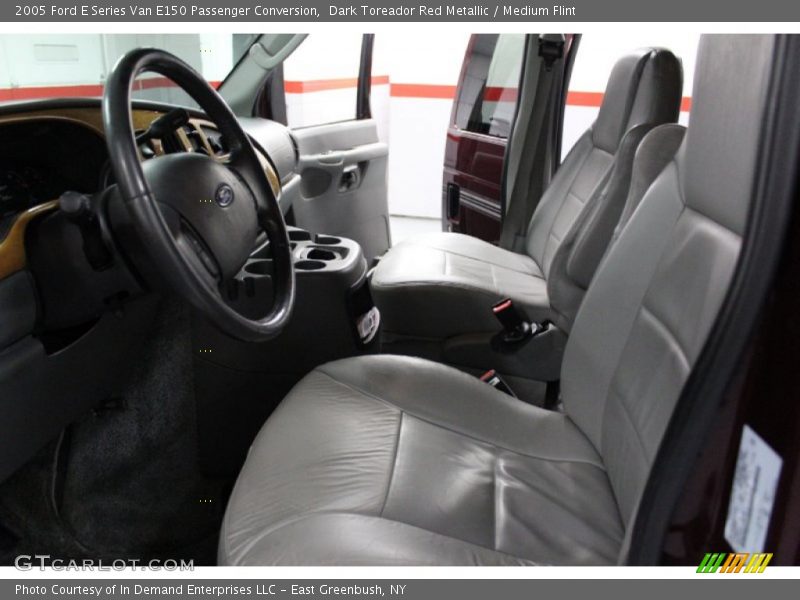 Dark Toreador Red Metallic / Medium Flint 2005 Ford E Series Van E150 Passenger Conversion
