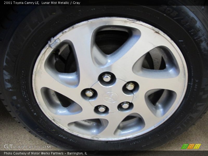 Lunar Mist Metallic / Gray 2001 Toyota Camry LE