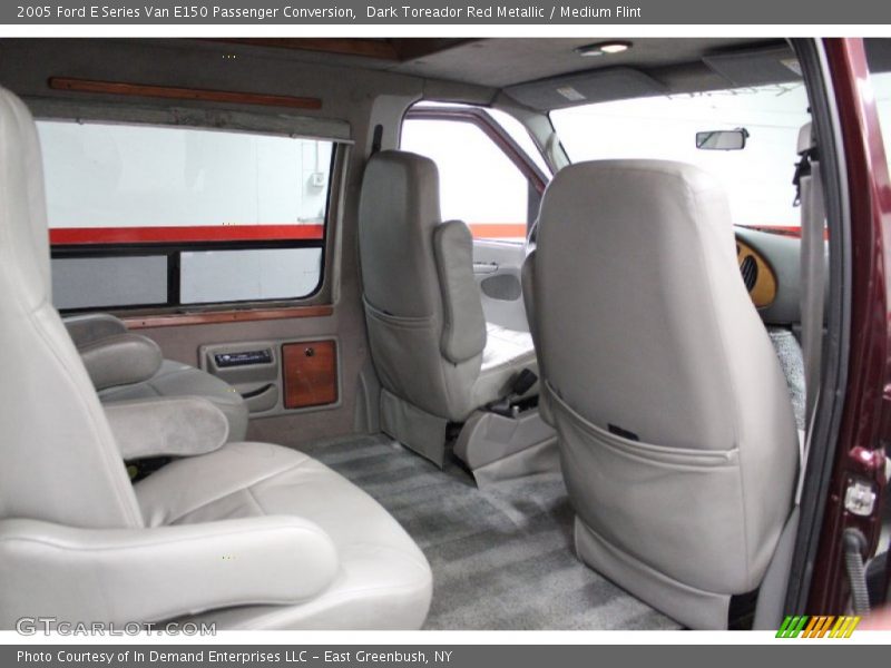 Dark Toreador Red Metallic / Medium Flint 2005 Ford E Series Van E150 Passenger Conversion