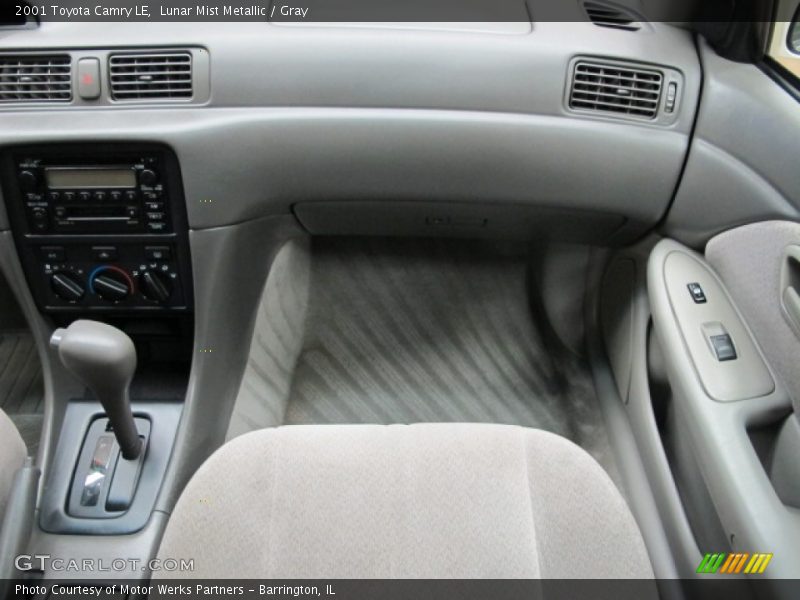 Lunar Mist Metallic / Gray 2001 Toyota Camry LE