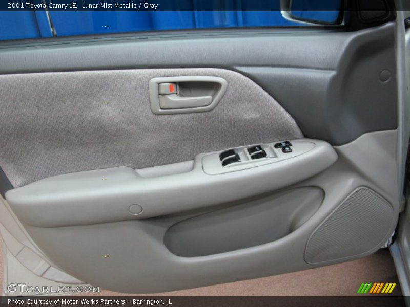 Lunar Mist Metallic / Gray 2001 Toyota Camry LE