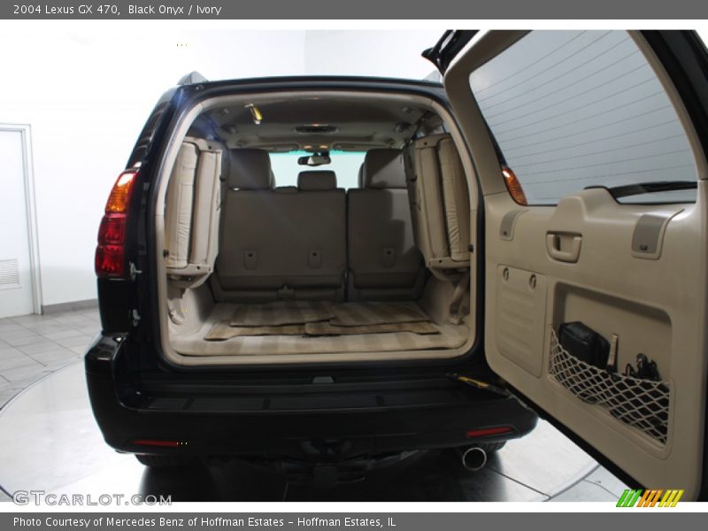 Black Onyx / Ivory 2004 Lexus GX 470