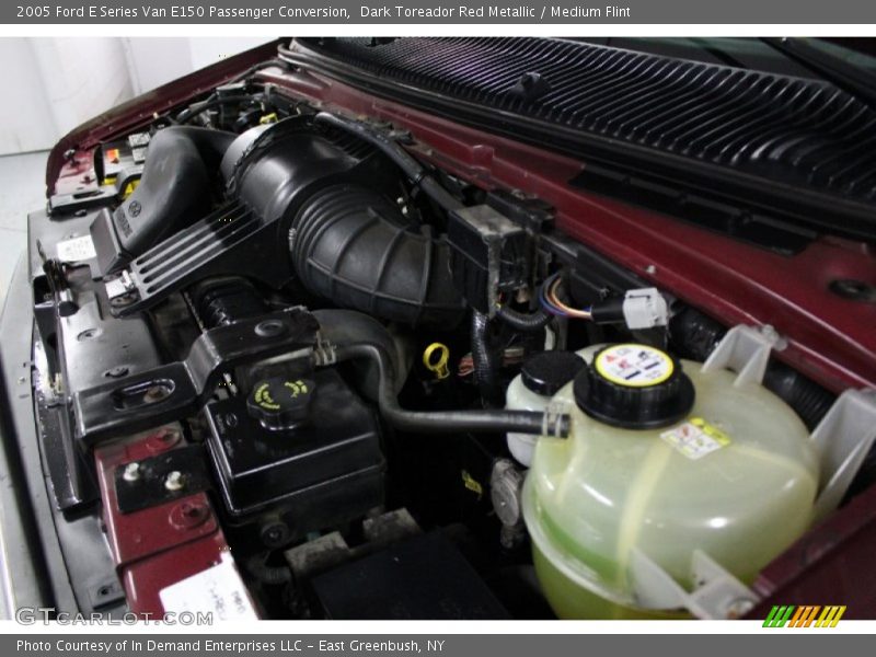 Dark Toreador Red Metallic / Medium Flint 2005 Ford E Series Van E150 Passenger Conversion