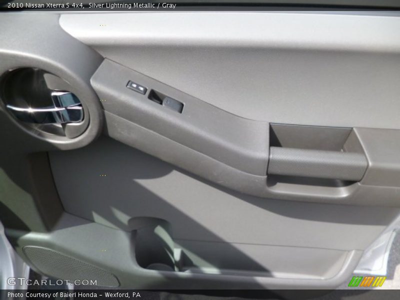Silver Lightning Metallic / Gray 2010 Nissan Xterra S 4x4