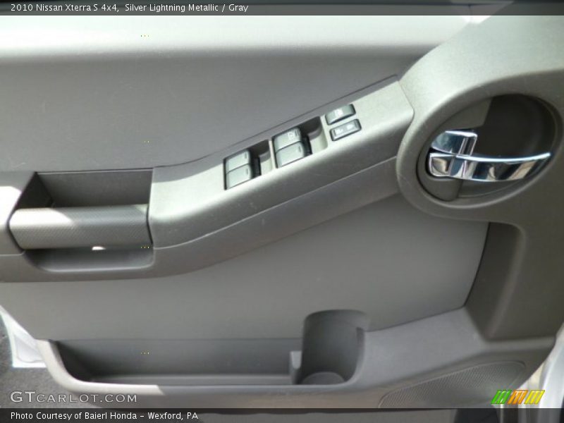 Silver Lightning Metallic / Gray 2010 Nissan Xterra S 4x4