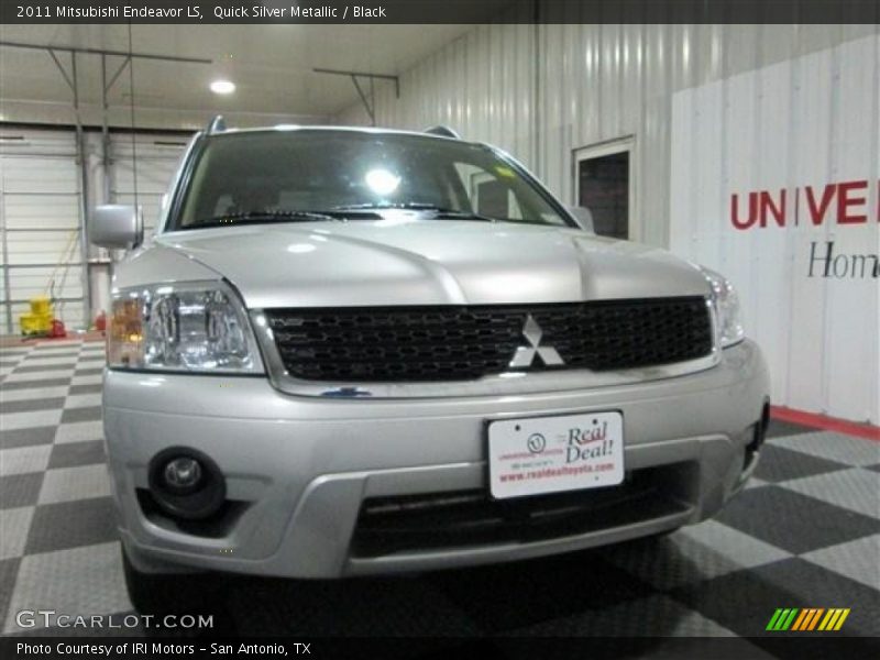 Quick Silver Metallic / Black 2011 Mitsubishi Endeavor LS