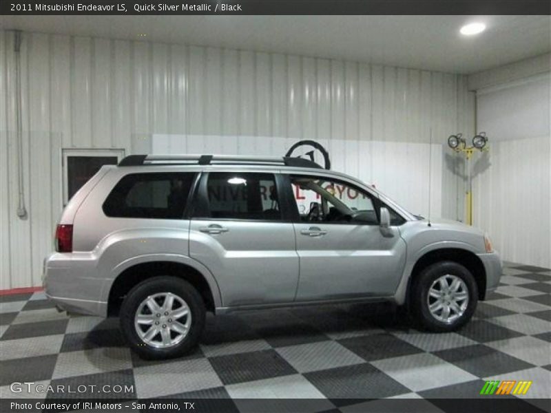 Quick Silver Metallic / Black 2011 Mitsubishi Endeavor LS