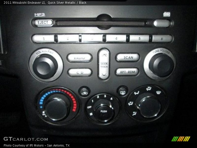 Quick Silver Metallic / Black 2011 Mitsubishi Endeavor LS