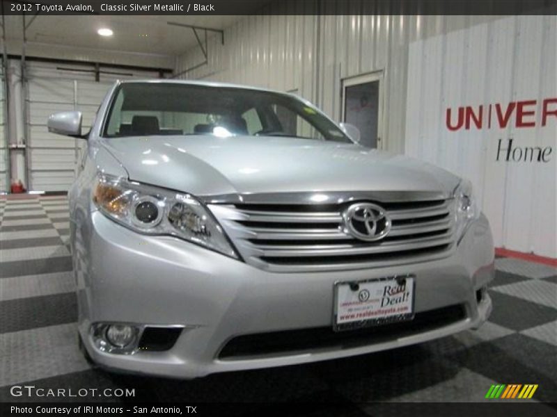 Classic Silver Metallic / Black 2012 Toyota Avalon