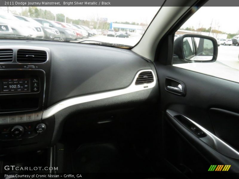 Bright Silver Metallic / Black 2011 Dodge Journey Mainstreet