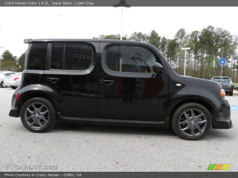 Super Black / Light Gray 2009 Nissan Cube 1.8 SL