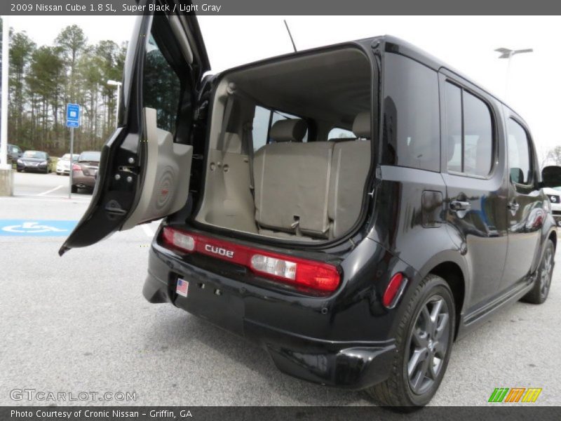 Super Black / Light Gray 2009 Nissan Cube 1.8 SL