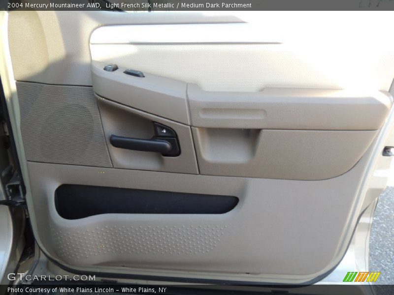 Light French Silk Metallic / Medium Dark Parchment 2004 Mercury Mountaineer AWD