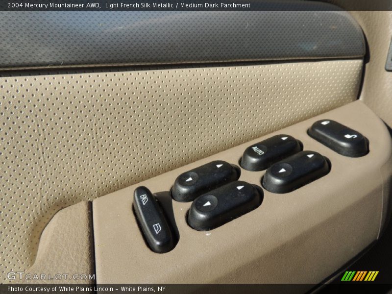 Light French Silk Metallic / Medium Dark Parchment 2004 Mercury Mountaineer AWD