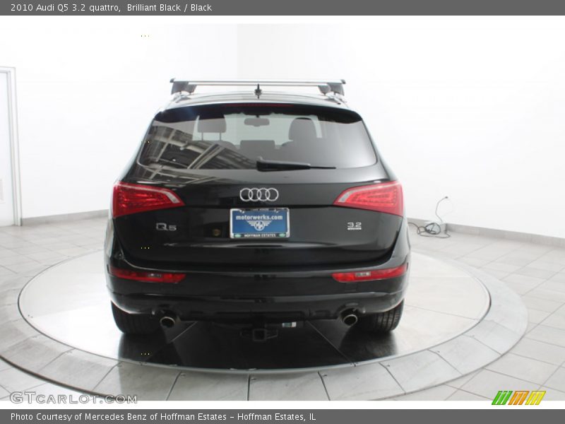 Brilliant Black / Black 2010 Audi Q5 3.2 quattro