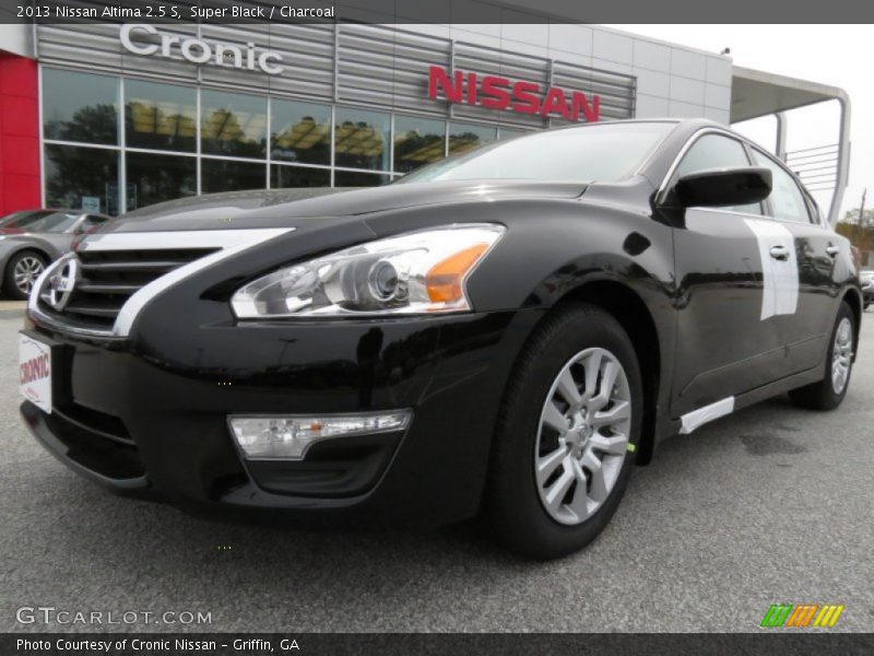Super Black / Charcoal 2013 Nissan Altima 2.5 S
