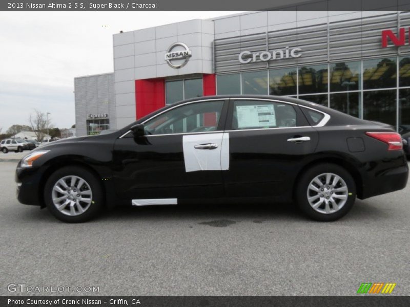 Super Black / Charcoal 2013 Nissan Altima 2.5 S