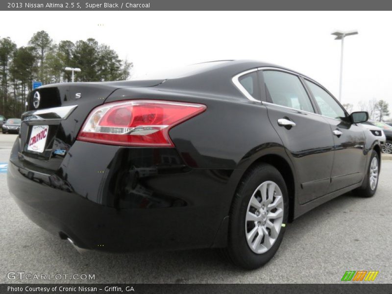 Super Black / Charcoal 2013 Nissan Altima 2.5 S