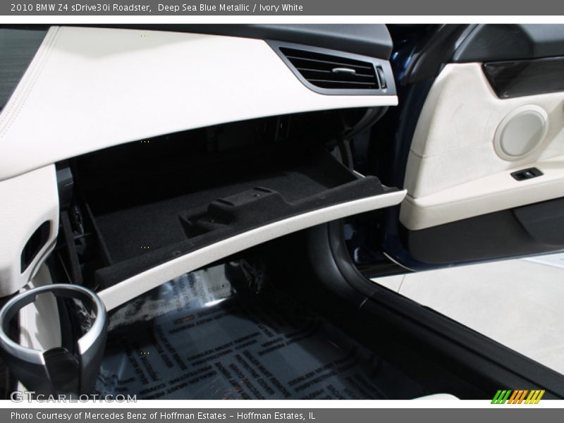 Deep Sea Blue Metallic / Ivory White 2010 BMW Z4 sDrive30i Roadster
