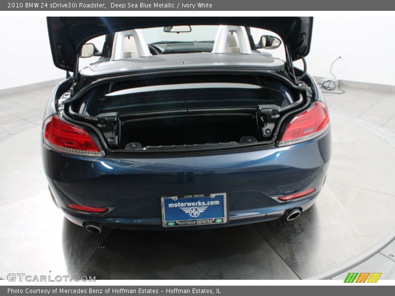 Deep Sea Blue Metallic / Ivory White 2010 BMW Z4 sDrive30i Roadster