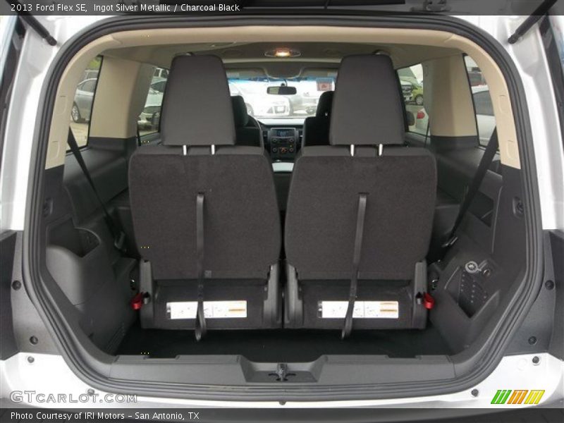 Ingot Silver Metallic / Charcoal Black 2013 Ford Flex SE