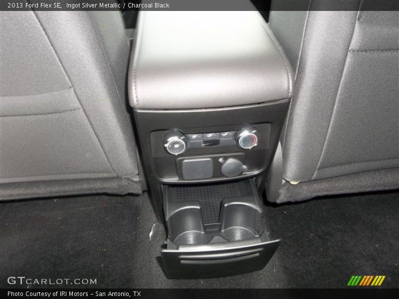 Ingot Silver Metallic / Charcoal Black 2013 Ford Flex SE
