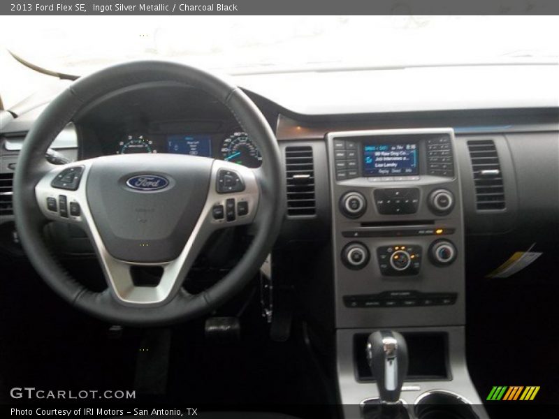 Ingot Silver Metallic / Charcoal Black 2013 Ford Flex SE