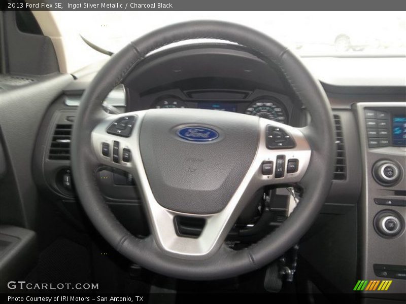 Ingot Silver Metallic / Charcoal Black 2013 Ford Flex SE