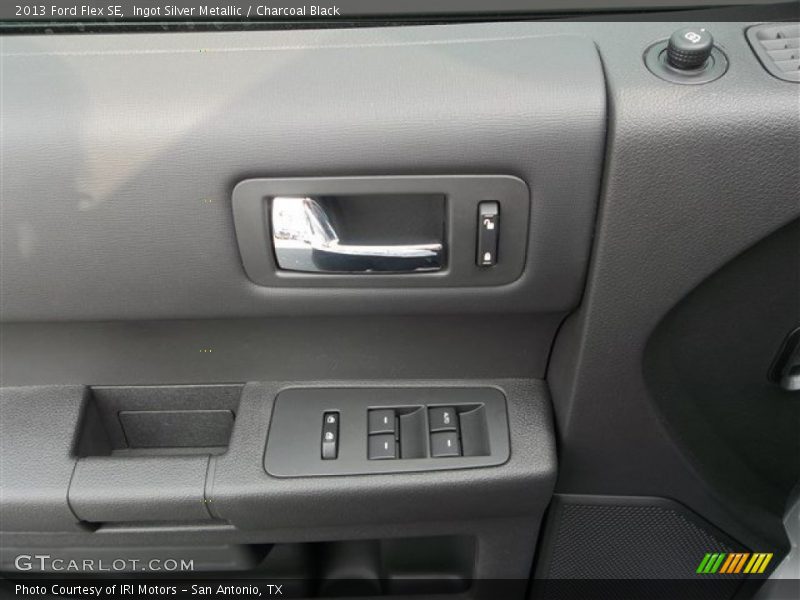 Ingot Silver Metallic / Charcoal Black 2013 Ford Flex SE