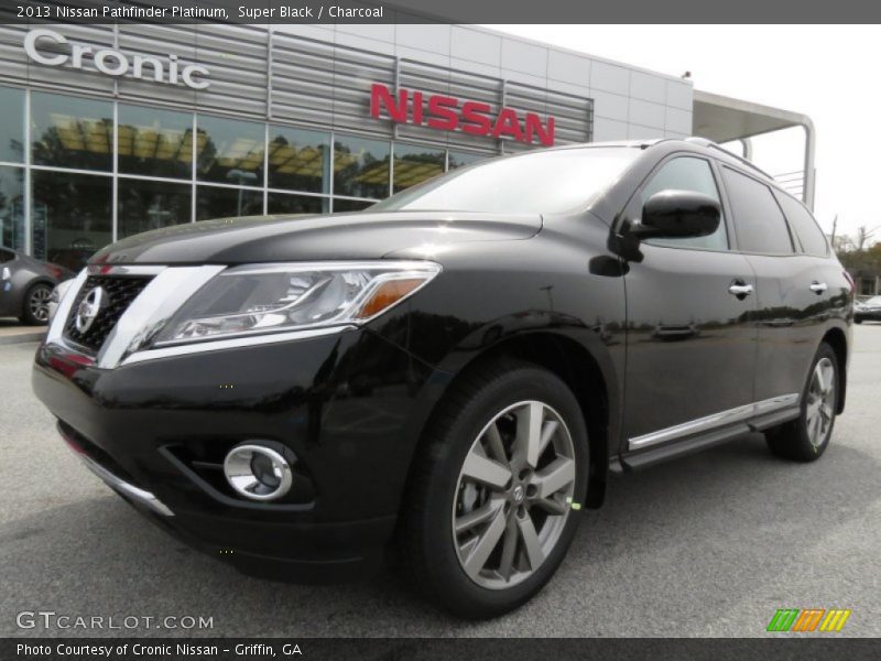 Super Black / Charcoal 2013 Nissan Pathfinder Platinum