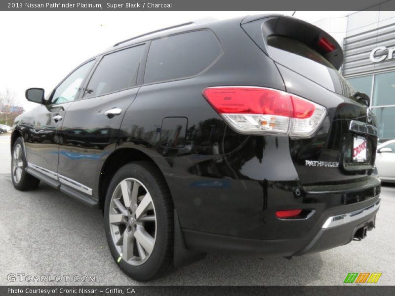 Super Black / Charcoal 2013 Nissan Pathfinder Platinum