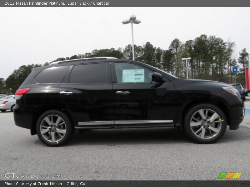 Super Black / Charcoal 2013 Nissan Pathfinder Platinum