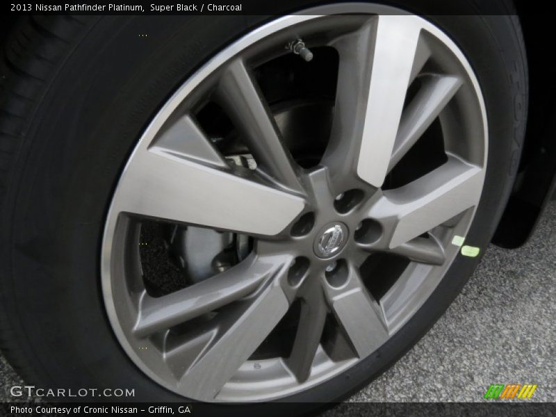 Super Black / Charcoal 2013 Nissan Pathfinder Platinum