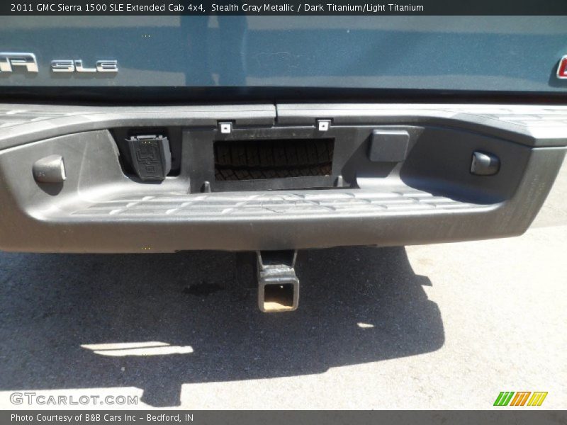 Stealth Gray Metallic / Dark Titanium/Light Titanium 2011 GMC Sierra 1500 SLE Extended Cab 4x4
