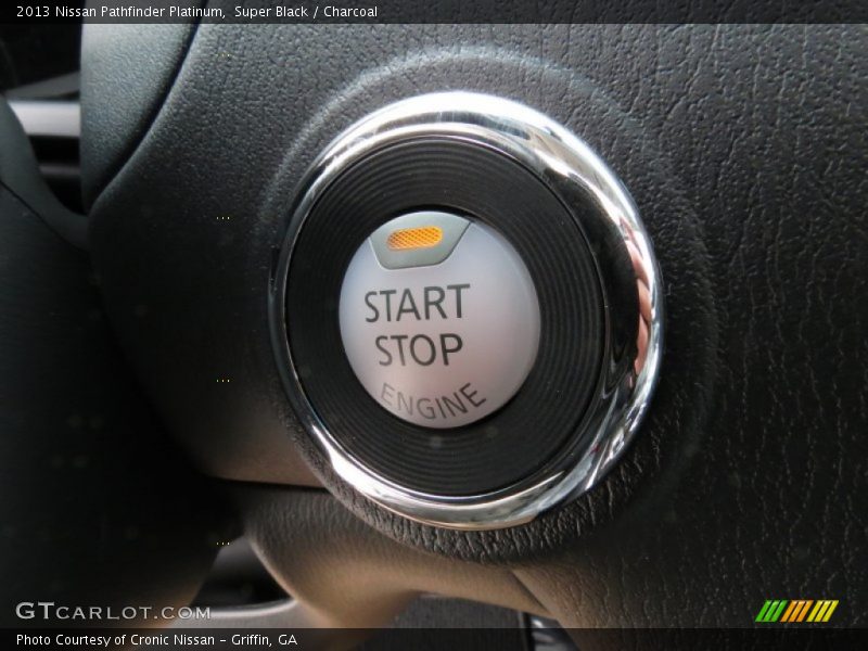 Super Black / Charcoal 2013 Nissan Pathfinder Platinum