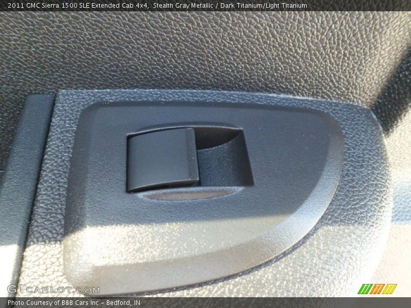 Stealth Gray Metallic / Dark Titanium/Light Titanium 2011 GMC Sierra 1500 SLE Extended Cab 4x4