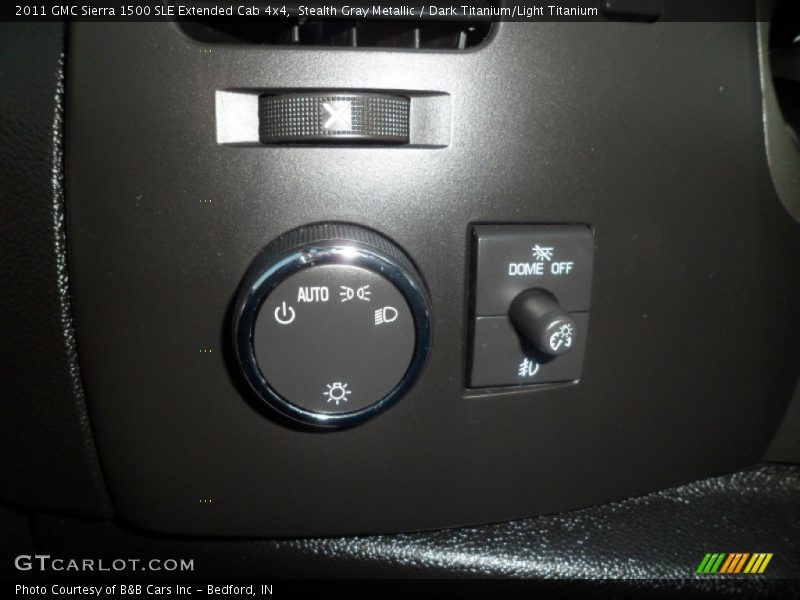 Stealth Gray Metallic / Dark Titanium/Light Titanium 2011 GMC Sierra 1500 SLE Extended Cab 4x4