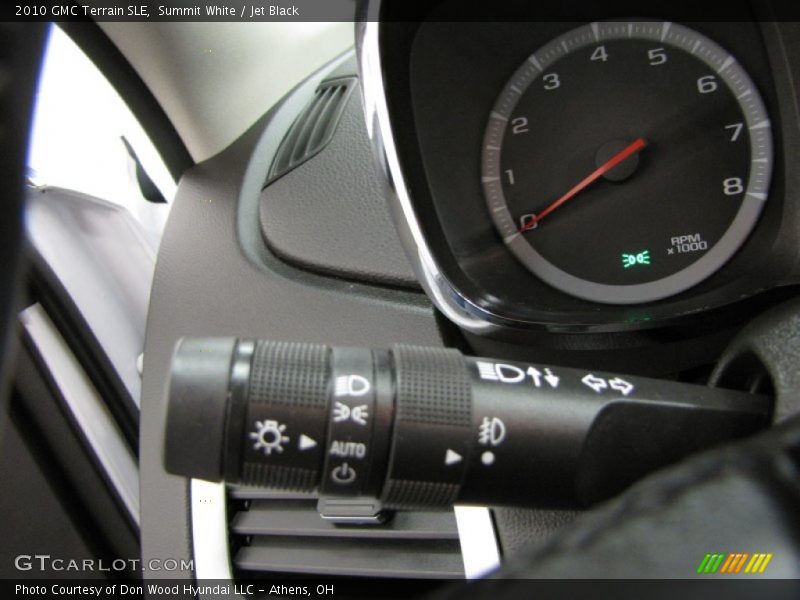 Summit White / Jet Black 2010 GMC Terrain SLE